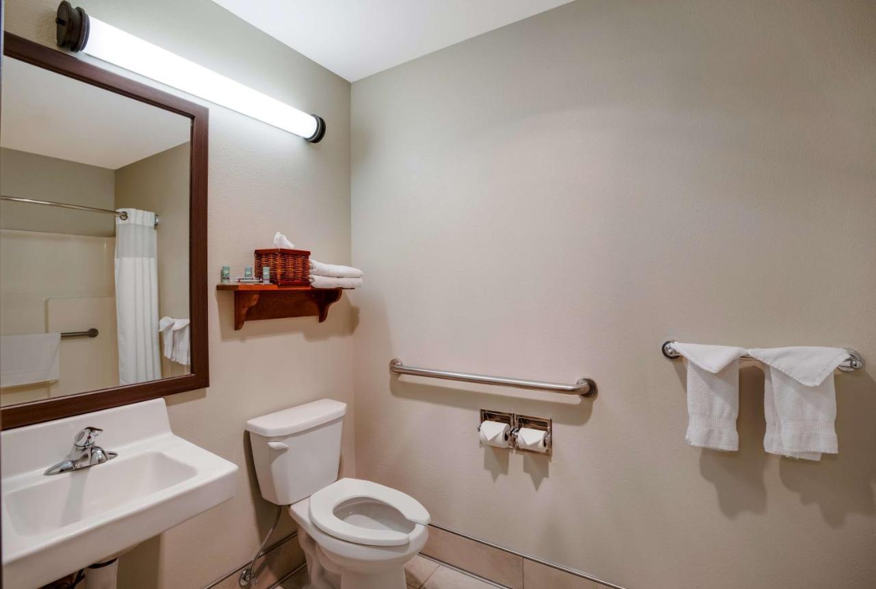 Best Western Vermillion Inn Экстерьер фото